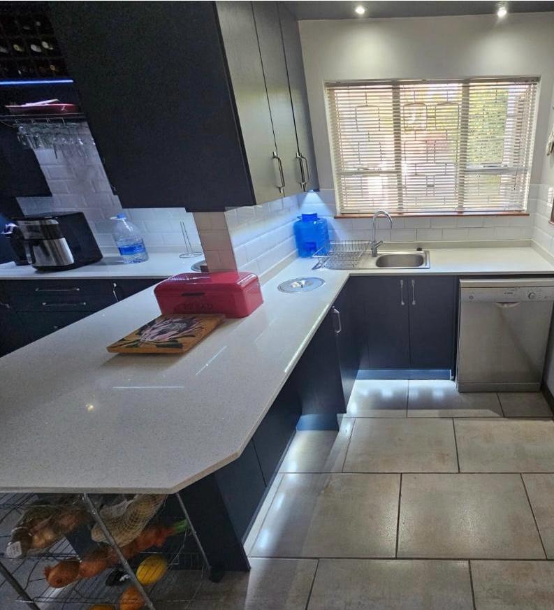 4 Bedroom Property for Sale in Windsor Park Eastern Cape